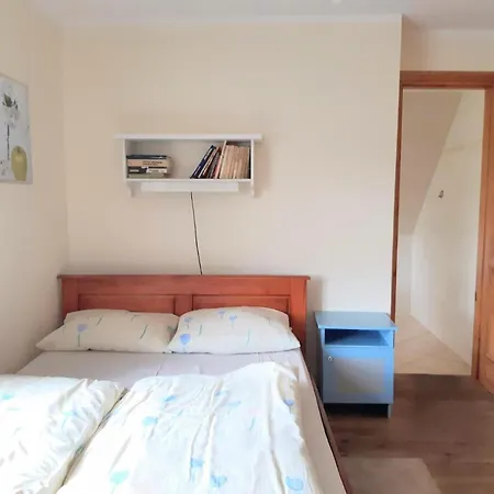 Holiday home Comfortable With A Private Garden