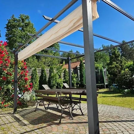 度假居 Comfortable With A Private Garden *