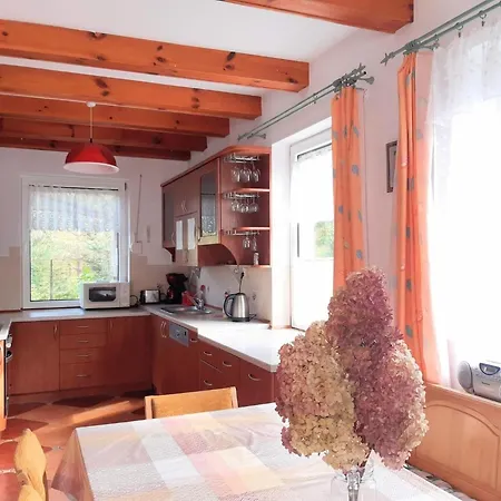 Holiday home Comfortable With A Private Garden *